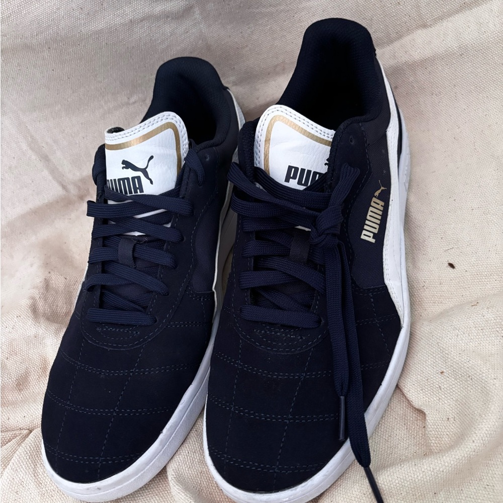 Puma Astro Kick Men's          Navy Blue Suede with White Trim